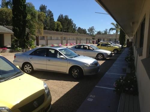 Hanging Rock Family Motel Batemans Bay Exterior foto