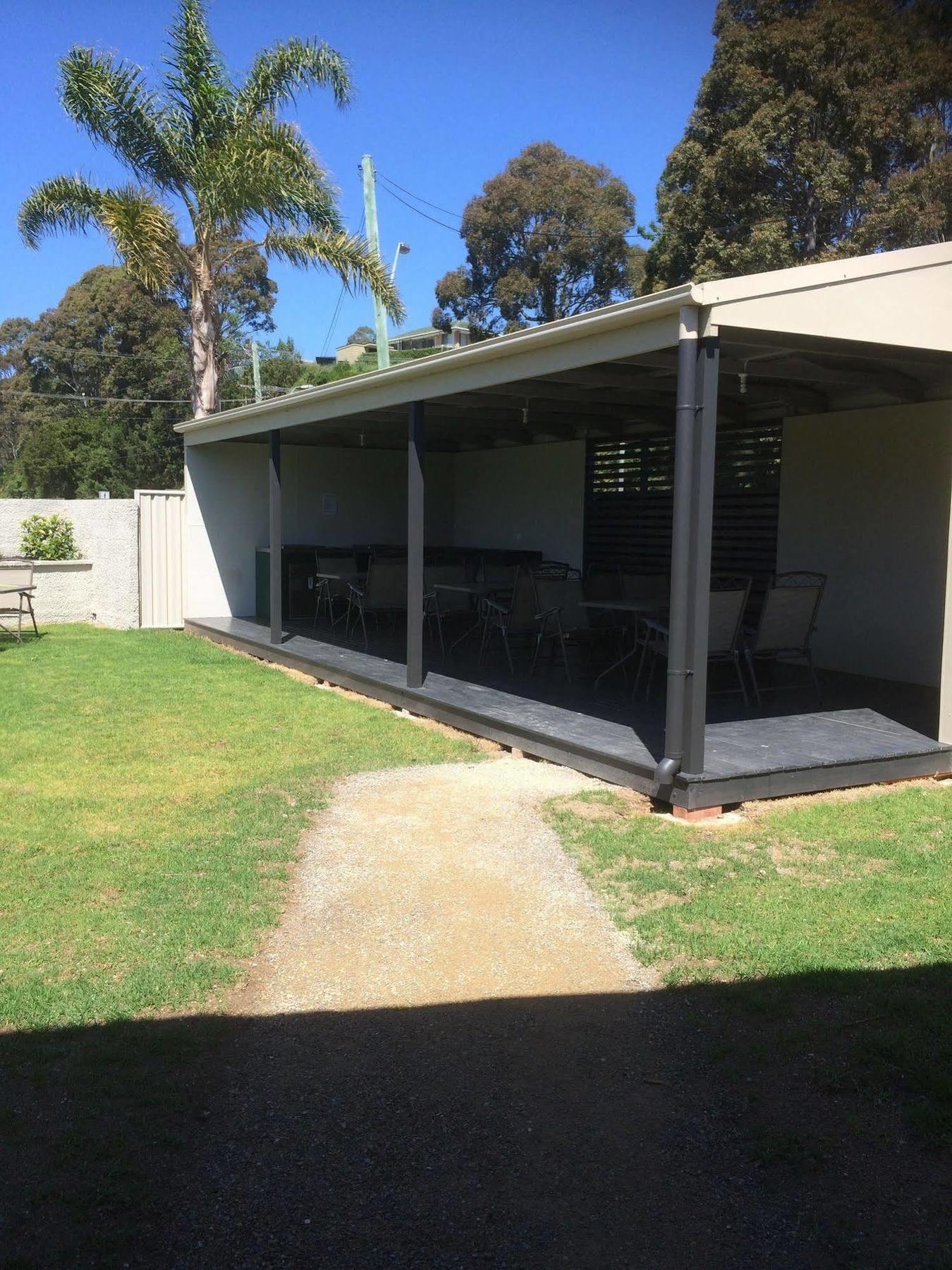 Hanging Rock Family Motel Batemans Bay Exterior foto