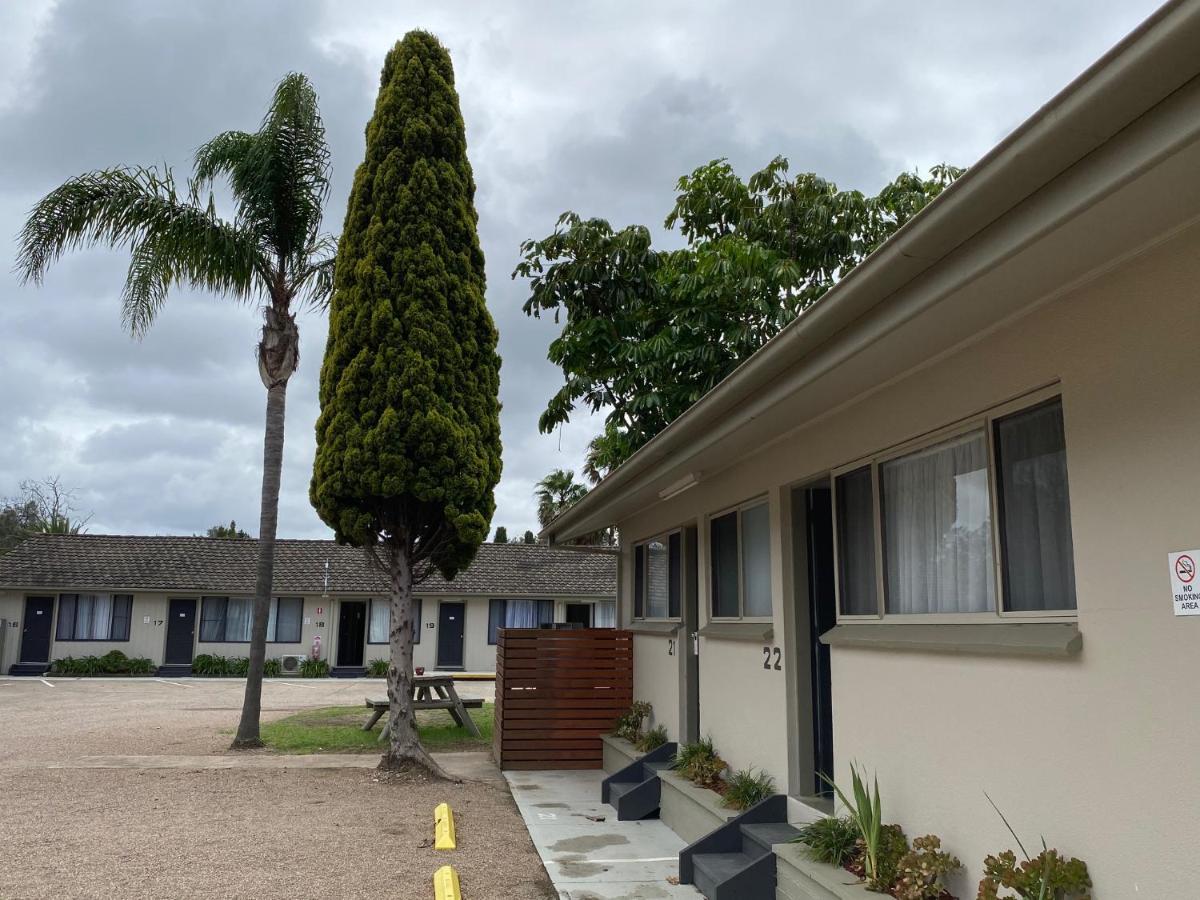 Hanging Rock Family Motel Batemans Bay Exterior foto