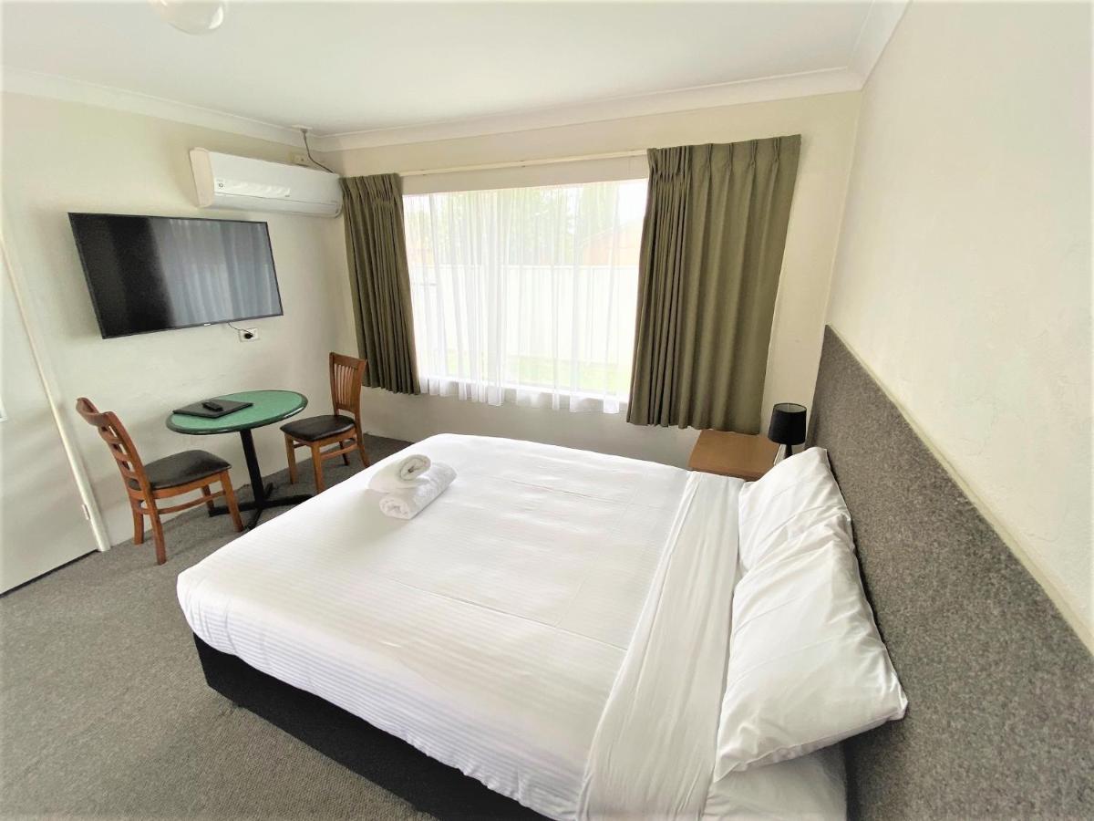 Hanging Rock Family Motel Batemans Bay Exterior foto