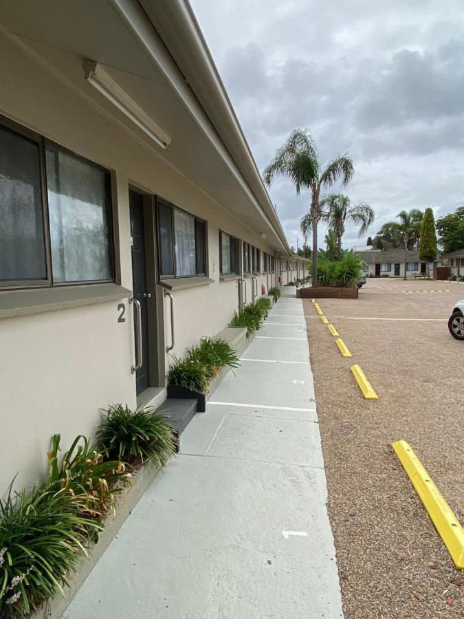 Hanging Rock Family Motel Batemans Bay Exterior foto